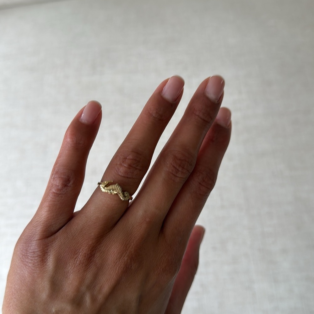 Seahorse Ring